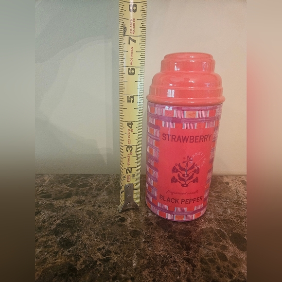 NWT Anthropologie  Strawberry/ Black Pepper  Scented Candle - Picture 10 of 13